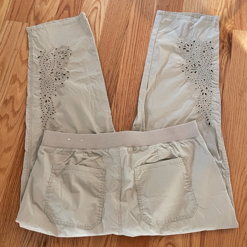 Chico’s Like New Khaki Embroidered Straight Leg Pants - Picture 2 of 6